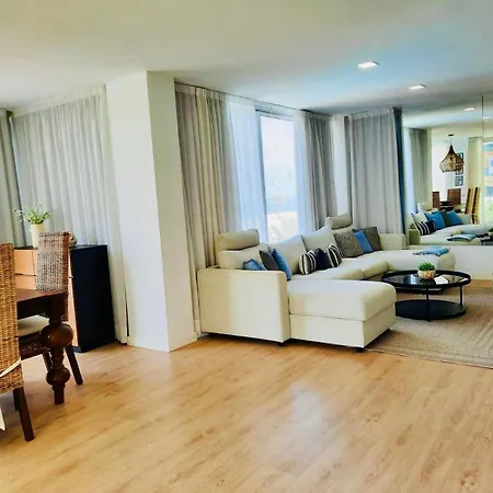 Sunset Ocean View Apartment *